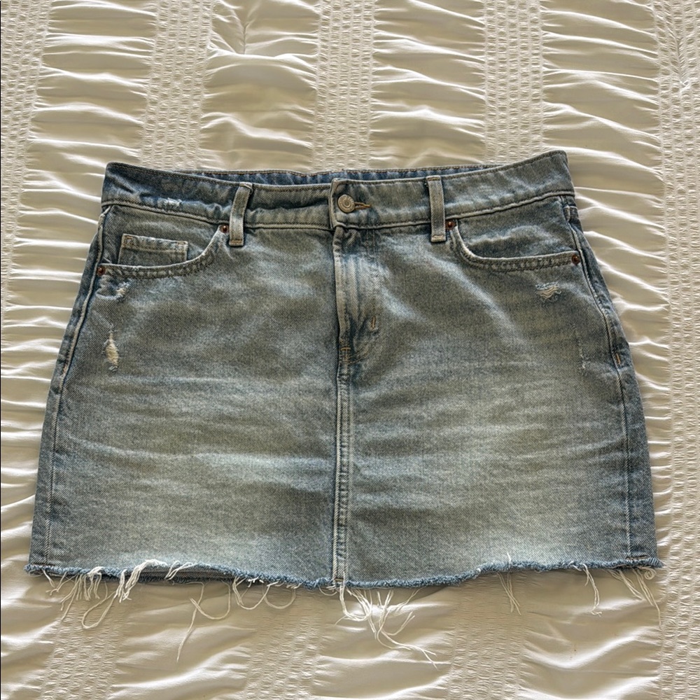 Old Navy Blue Mini Skirt Perfect for a Night Out